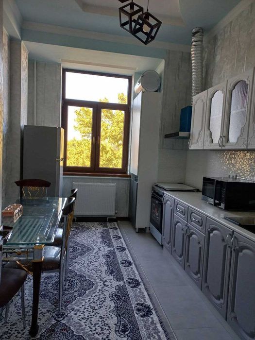 Сдается 2x комнатная квартира на чиланзарском районе. 10-квартал