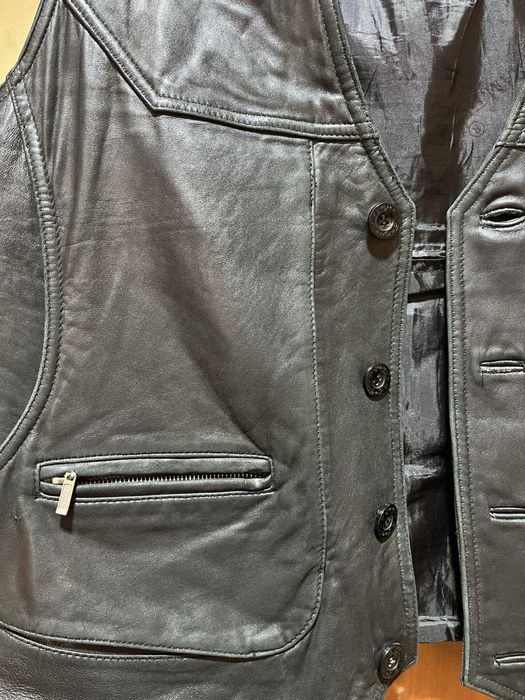 Кожаная безрукавка