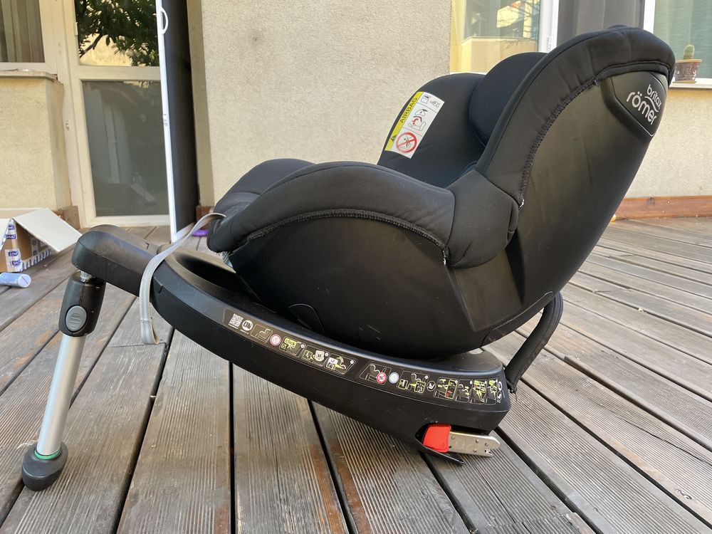 Столче Britax Romer Dualfix 2R