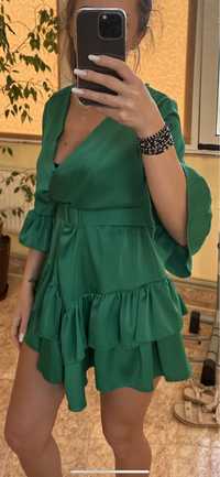 Rochie verde material satin