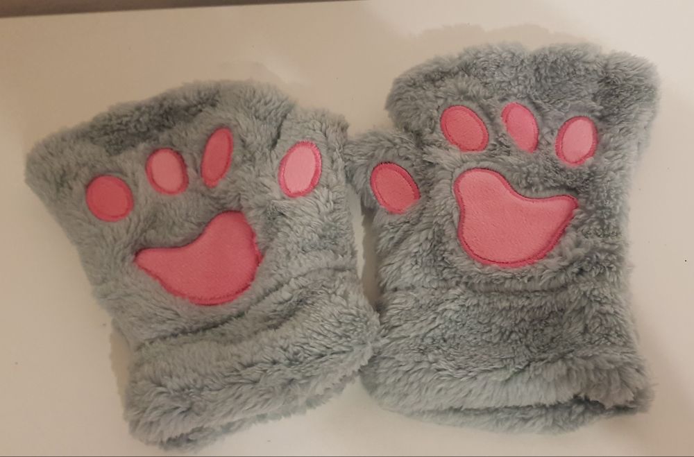 Перчатки без пальцев, кошкины лапы (для девочек, женщин)