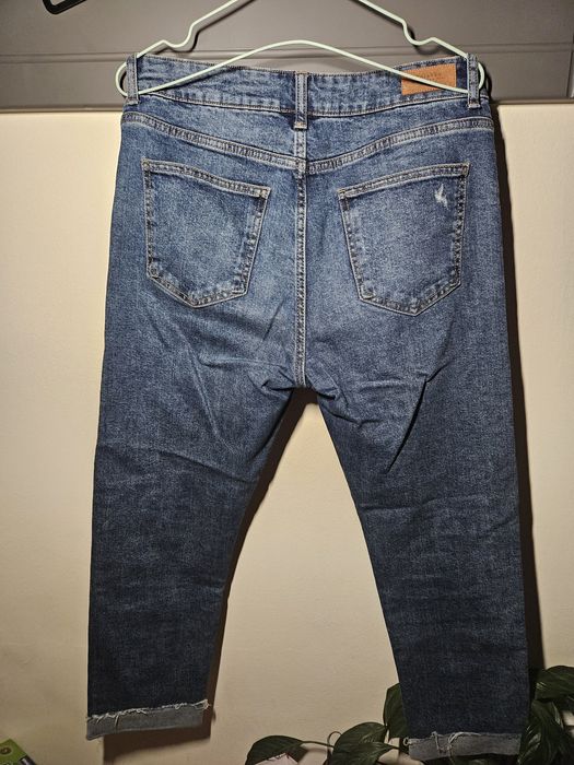 Blugi Bershka 38