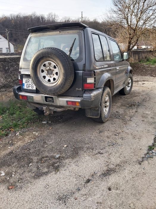 Mitsubishi pajero mk2