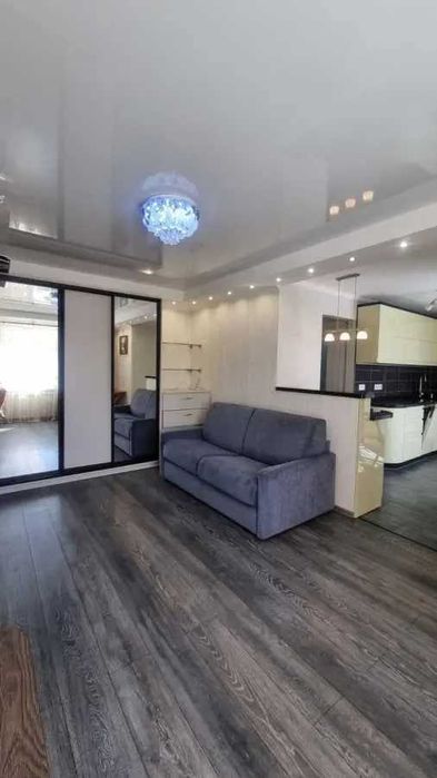 Дава се под наем Двустаен апартамент в София, Център - 55 кв.м за 341.7 € - Снимка #3