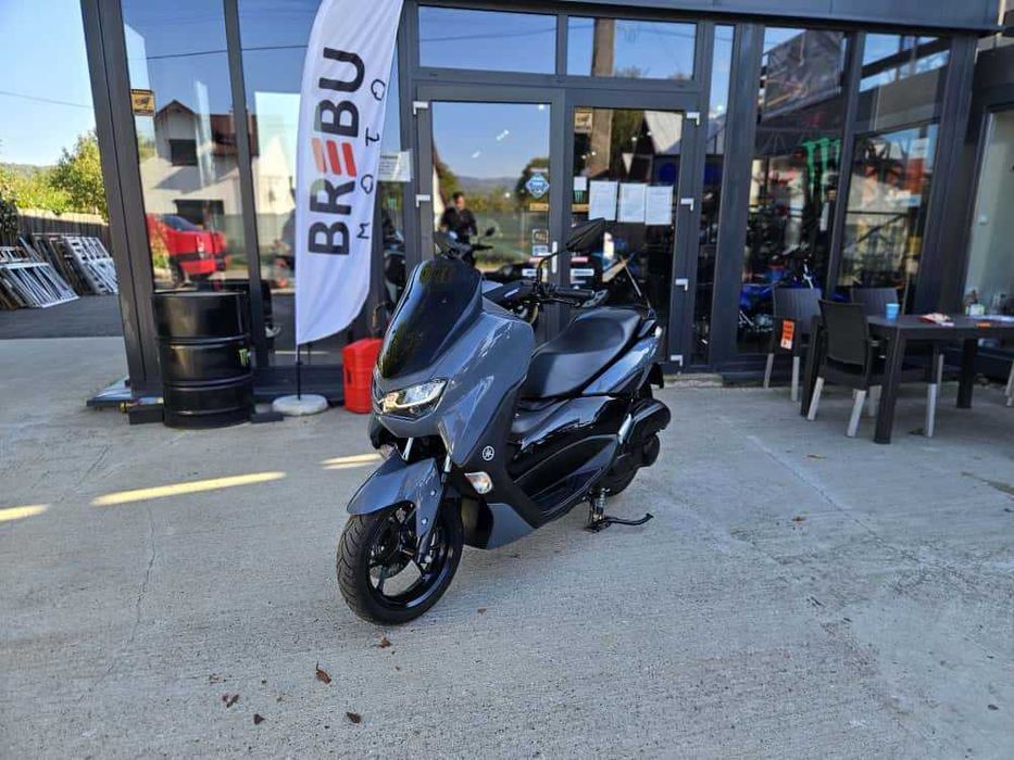 Yamaha NMax 125 model 2023-se conduce cu B-rulat 4277 km