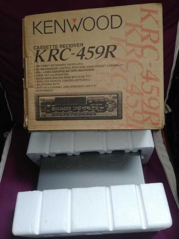 Vand radiocasetofon auto Kenwood KRC 459R,magazie KDC C461