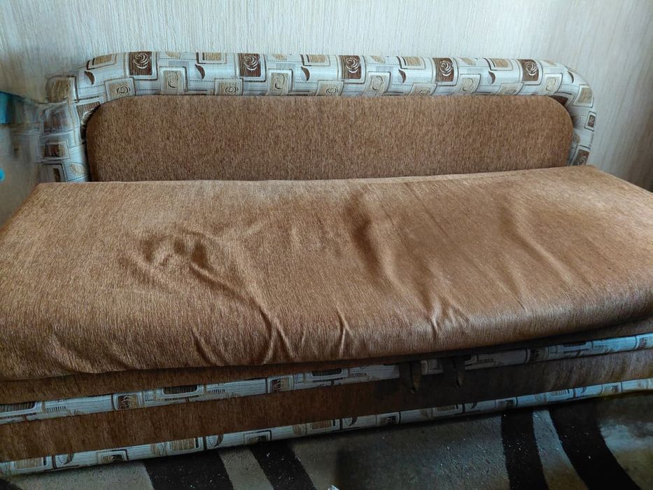 Отдам бесплатно диван