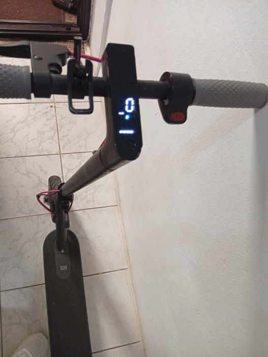 Trotineta electrica xaomi pro2 viteza 25 km autonomie 45 km