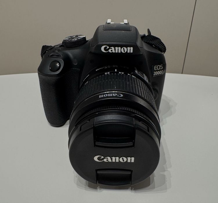 Aparat foto Canon EOS 200D + obiectiv EF-S 18-55mm IS II - KIT COMPLET