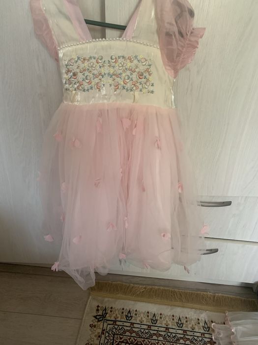 Платья на утренник по 1000