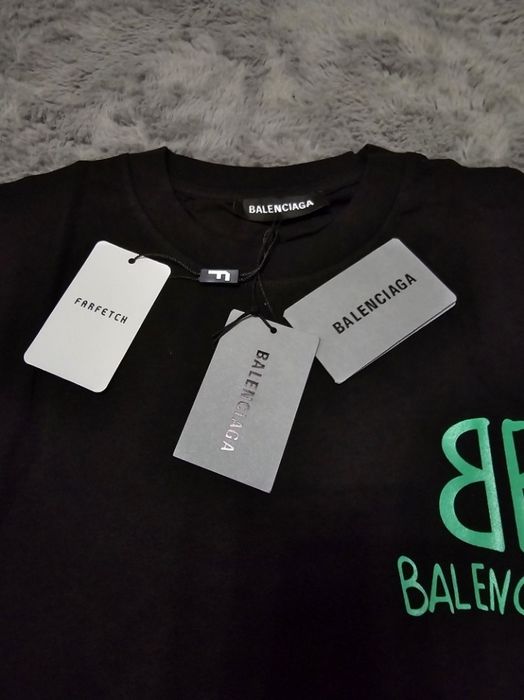 Tricou balenciaga