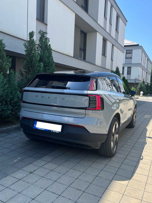 Volvo EX30 Ultra Twin Motor AWD • 428CP • Full Option • An 2024