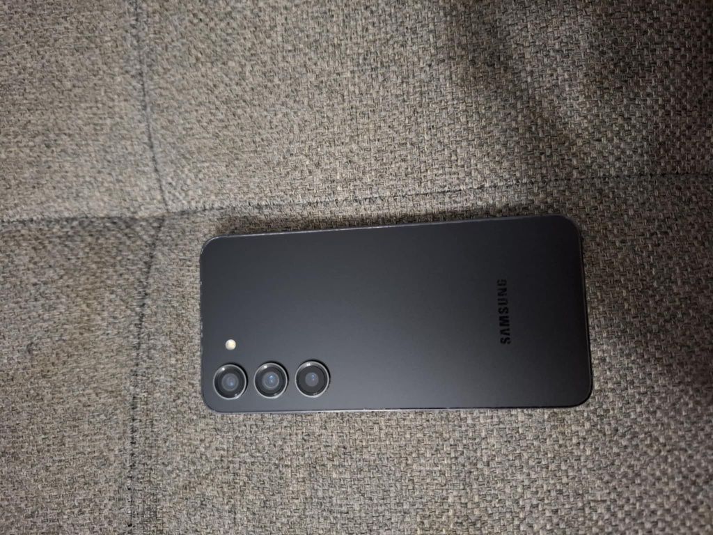 Samsung Galaxy S23 128gb