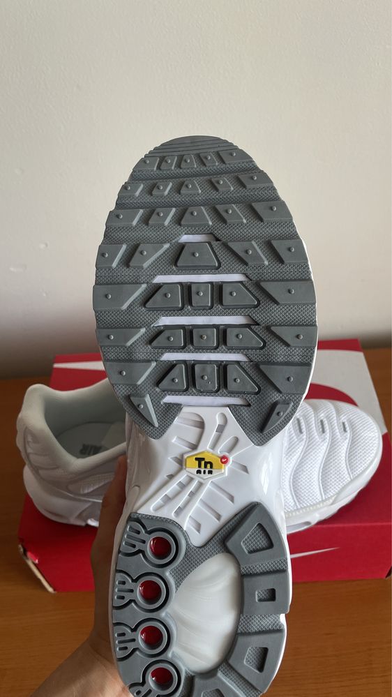 Nike Tn AirMax Plus Triple White