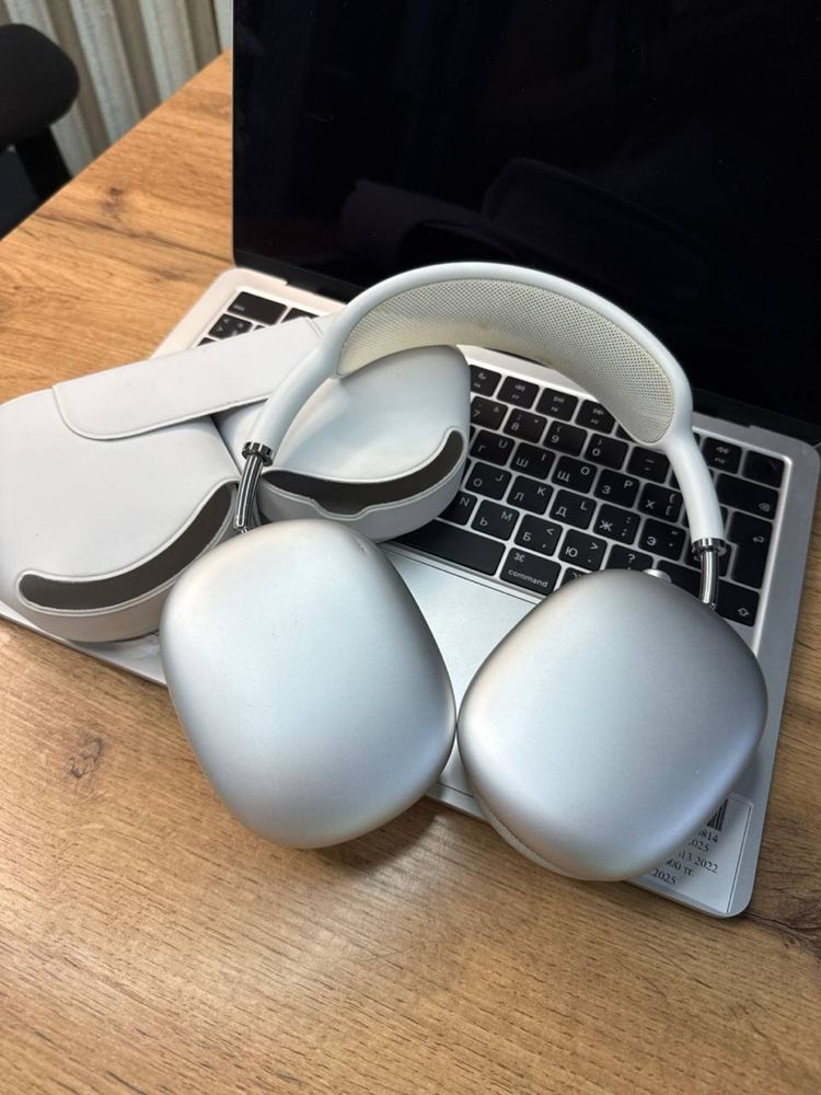 Apple AirPods Max