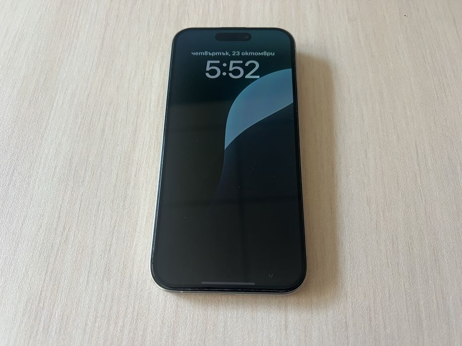 Продавам Apple iPhone 15 Pro 512GB