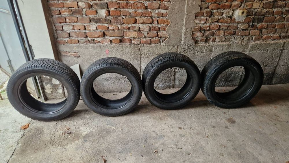 Зимни гуми 235/55/R18