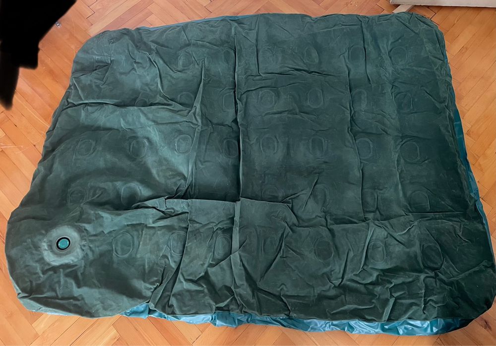 Надюваем двуместен дюшек с помпа