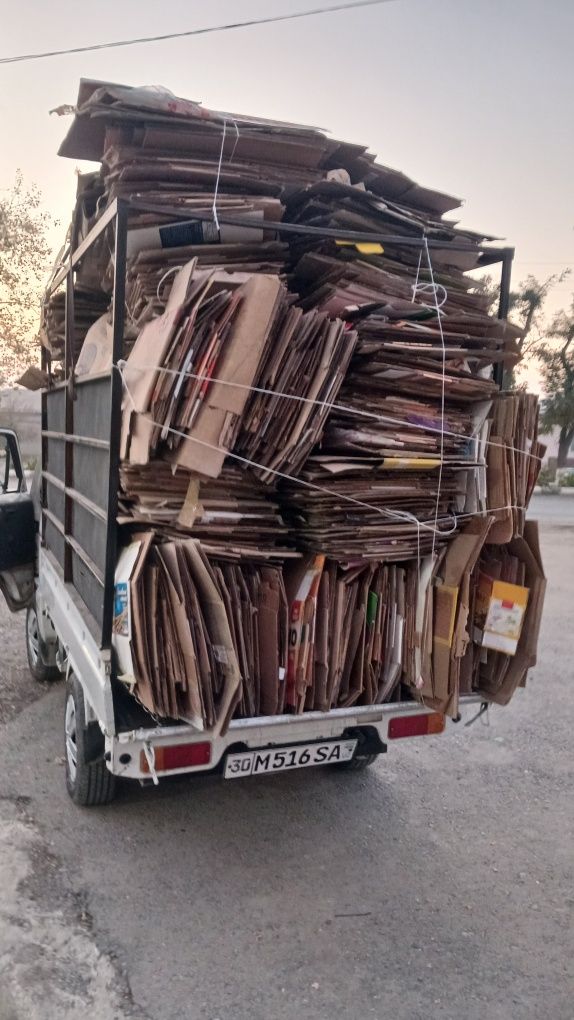 Makulatura makalatura karton oqqog'oz olamiz salafan pilastik  kardon