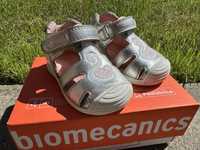 Sandale biomecanics