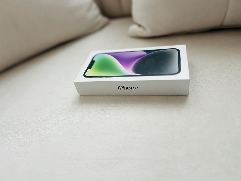 iPhone 14 ЧИСТО НОВ