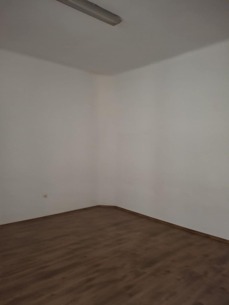 Vând apartament central în Mun. Arad, Str. Lucian Blaga