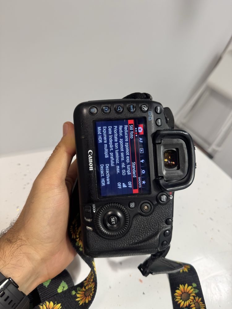 Canon 5D III - functioneaza fara probleme