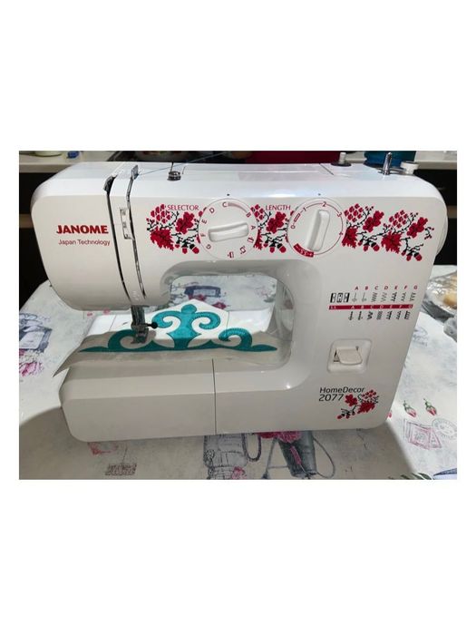 Швейная машинка Janome Homedecor 2077