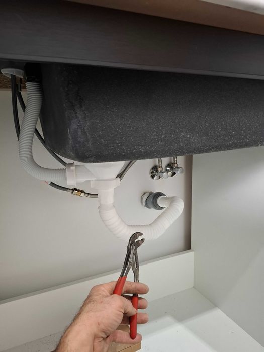 instalatorul Cristi, instalator sanitar Baia Mare,reparatii sanitare