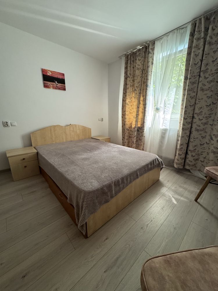 APARTAMENT de  INCHIRIAT  complet mobilat și utilat