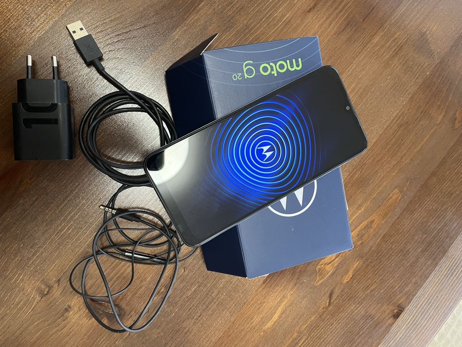 Motorola g20 телефон