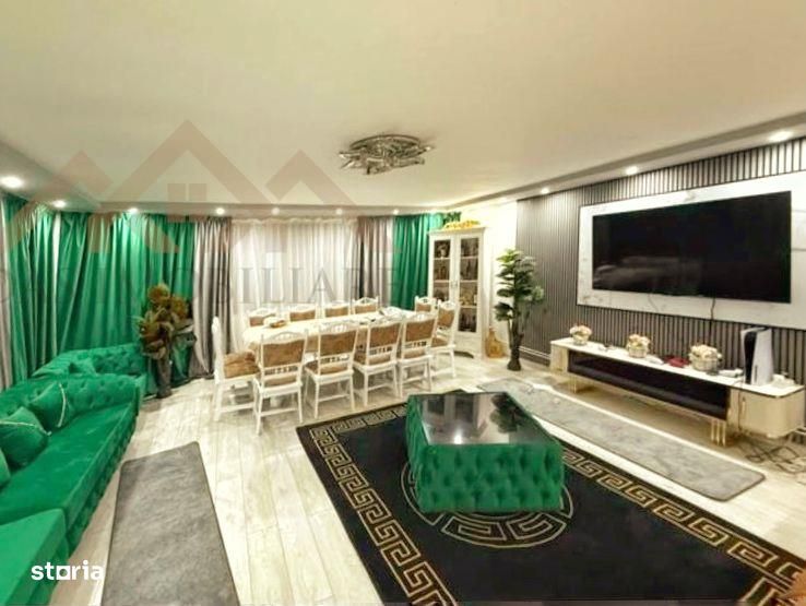 Vila moderna, P+E+M, în centrul Borlestiului – 450 mp utili, teren 44