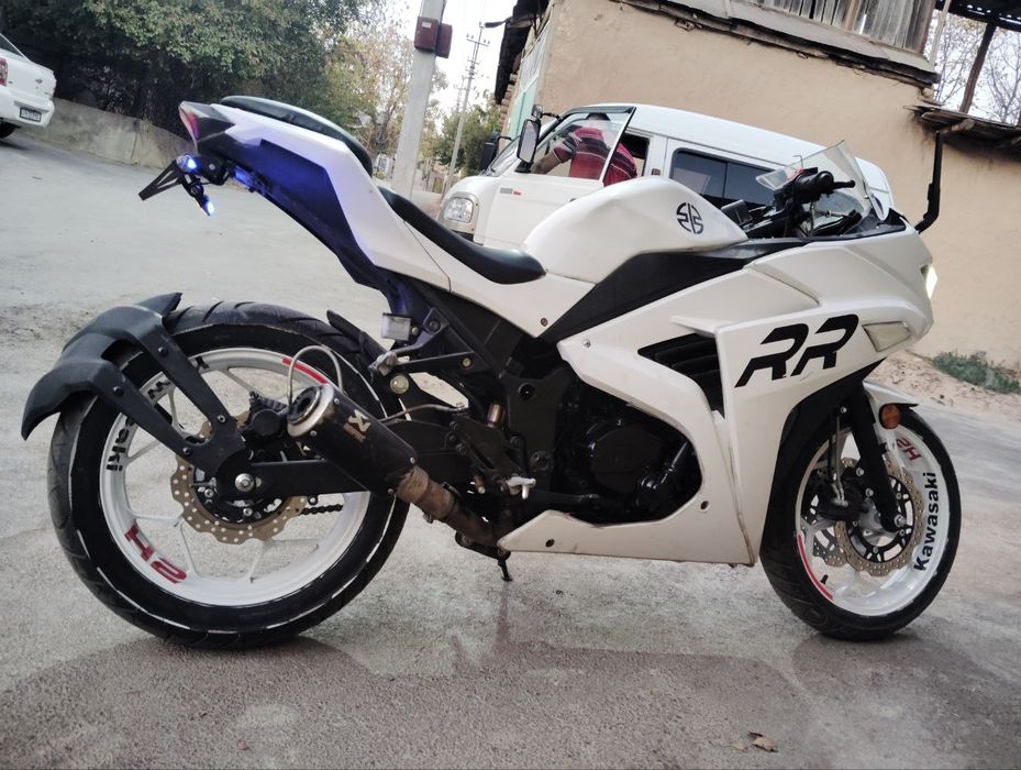 Yamaha r3 vadevnoy