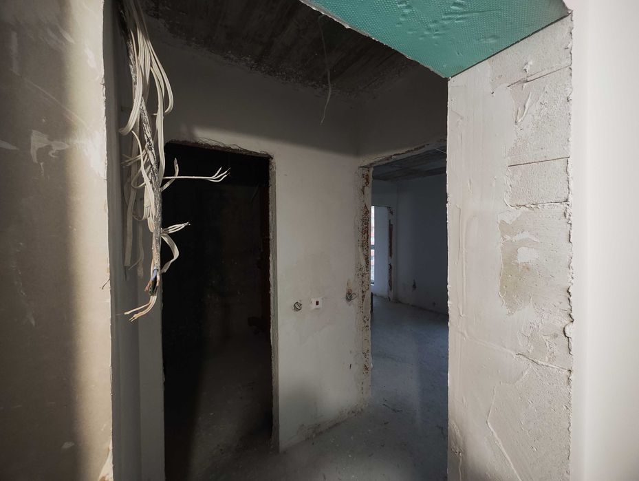 Продава се Двустаен апартамент в София, Студентски град - 40 кв.м за 2750 €/кв.м - Снимка #2