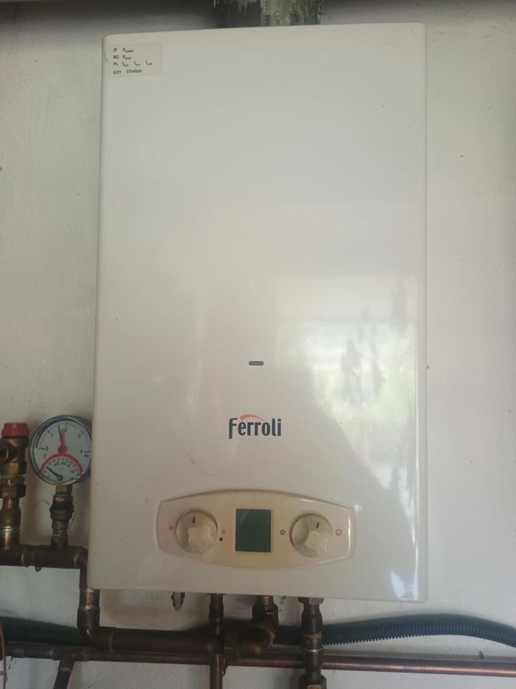 Instant apa calda pe gaz GPL Ferolli