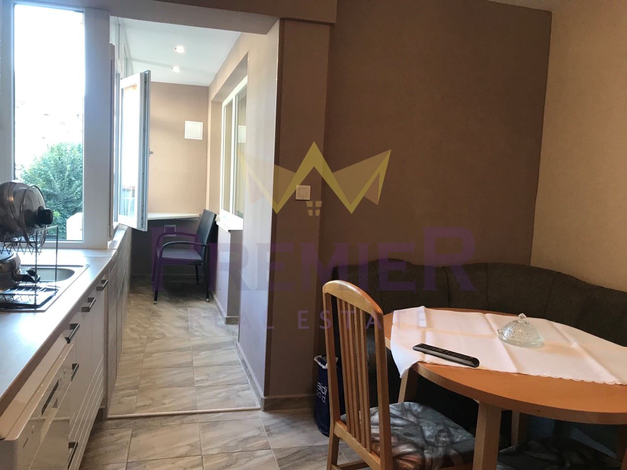 Дава се под наем Четиристаен апартамент в Варна, Окръжна болница - 120 кв.м за 900 € - Снимка #3
