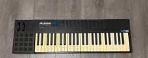 Alesis vi49 - Midi Controller