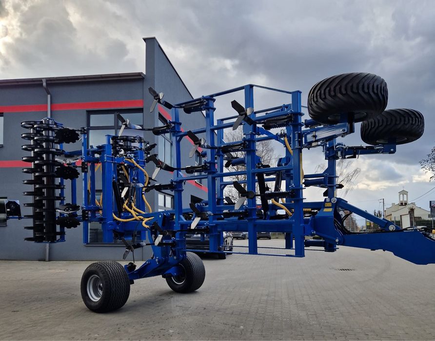 Gruber Agripol model Culti ll-5 m tractat cu dublu tavalug