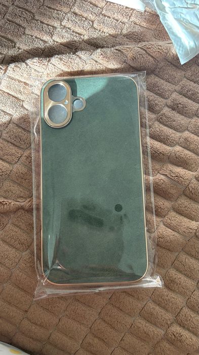 Классный чехол для Iphone 16 Plus