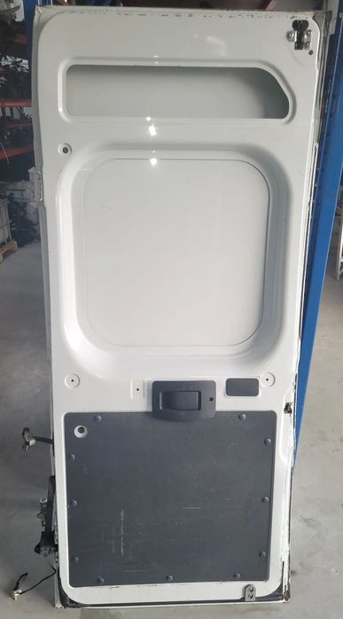 Usi spate model inalt cu tabla sau geam pentru Peugeot boxer / Citroen