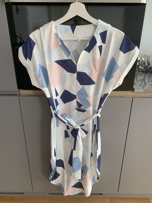 Rochie dama, masura L, similar 42-44.