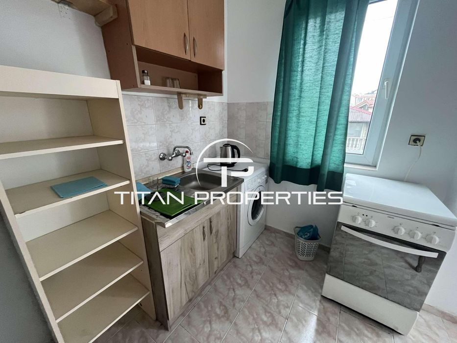 Дава се под наем Двустаен апартамент в Варна, Център - 60 кв.м за 325 € - Снимка #3