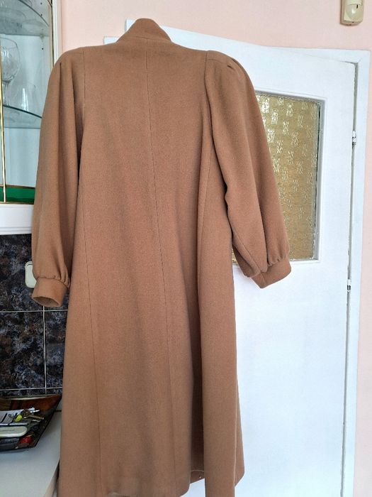 Продавам Дамско палто