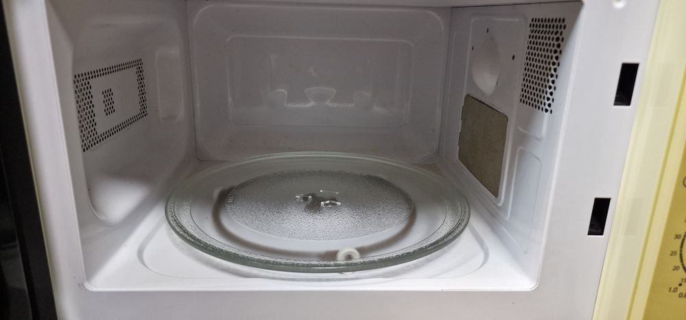 Продам микровалновку отличная