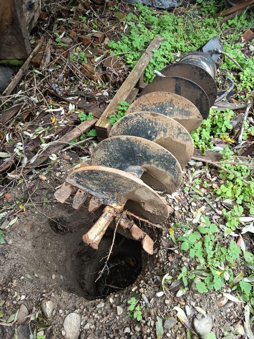 Burghiu/foreza pamant pt buldo/excavator