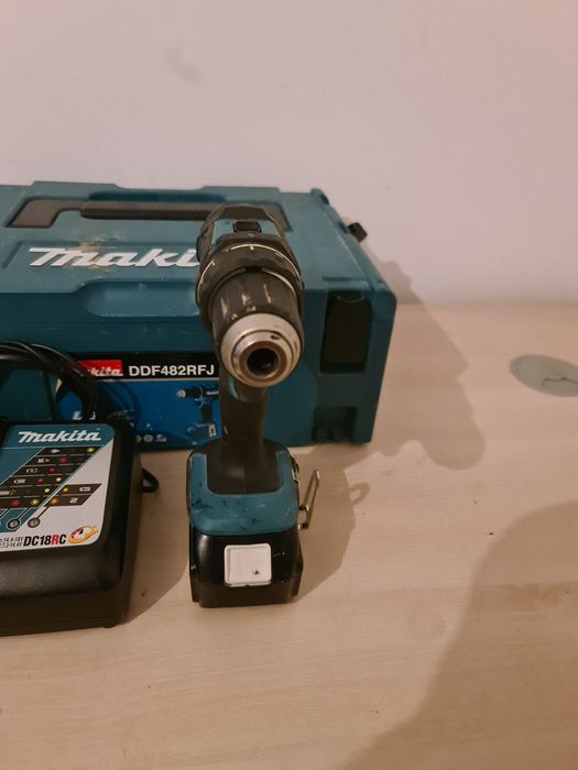AutoFiletanta Makita DDF482 setul complet
