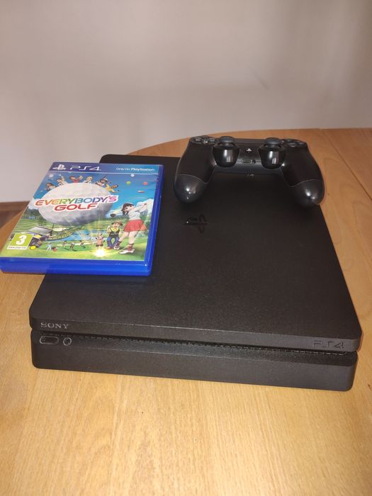 Sony PlayStation 4 slim, 500 GB, 1 controller, cu un joc cadou inclus