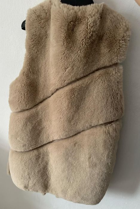 Мек и топъл дамски елек, еко пух