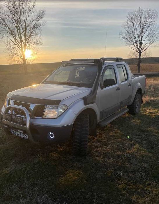 Nissan Navara 2008 + Set Navigatie Nou