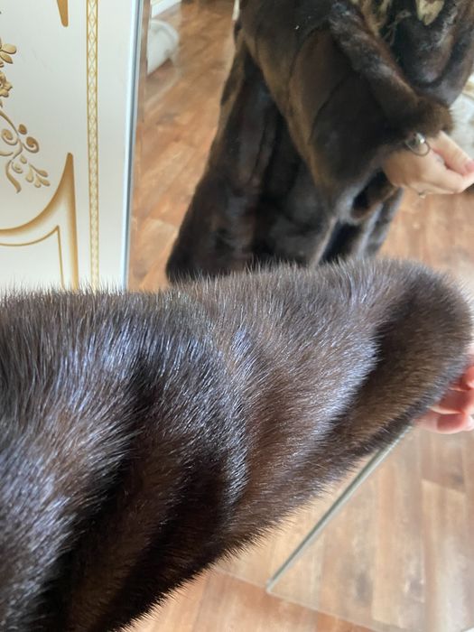 Шикарная, теплая шуба